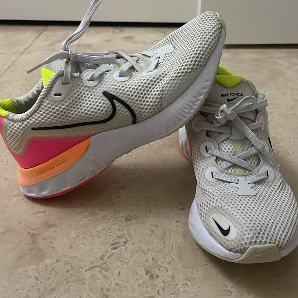 Nike renew